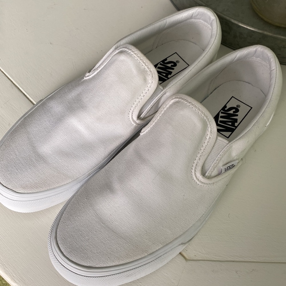 Vans - Classic Slip-On - Men’s 8.5 / Women’s 10